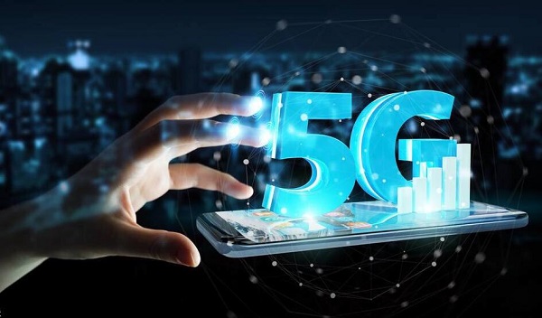 活动当天，中国电信的5G预约用户量突破了五十二万之多